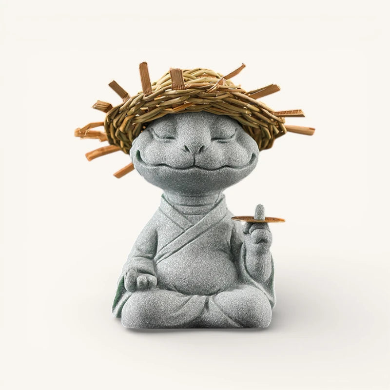 Straw Hat Snake Guardian - On Point