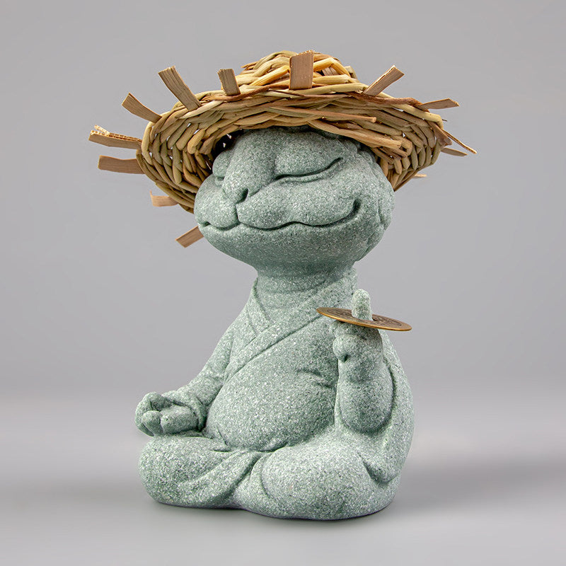 Straw Hat Snake Guardian - On Point